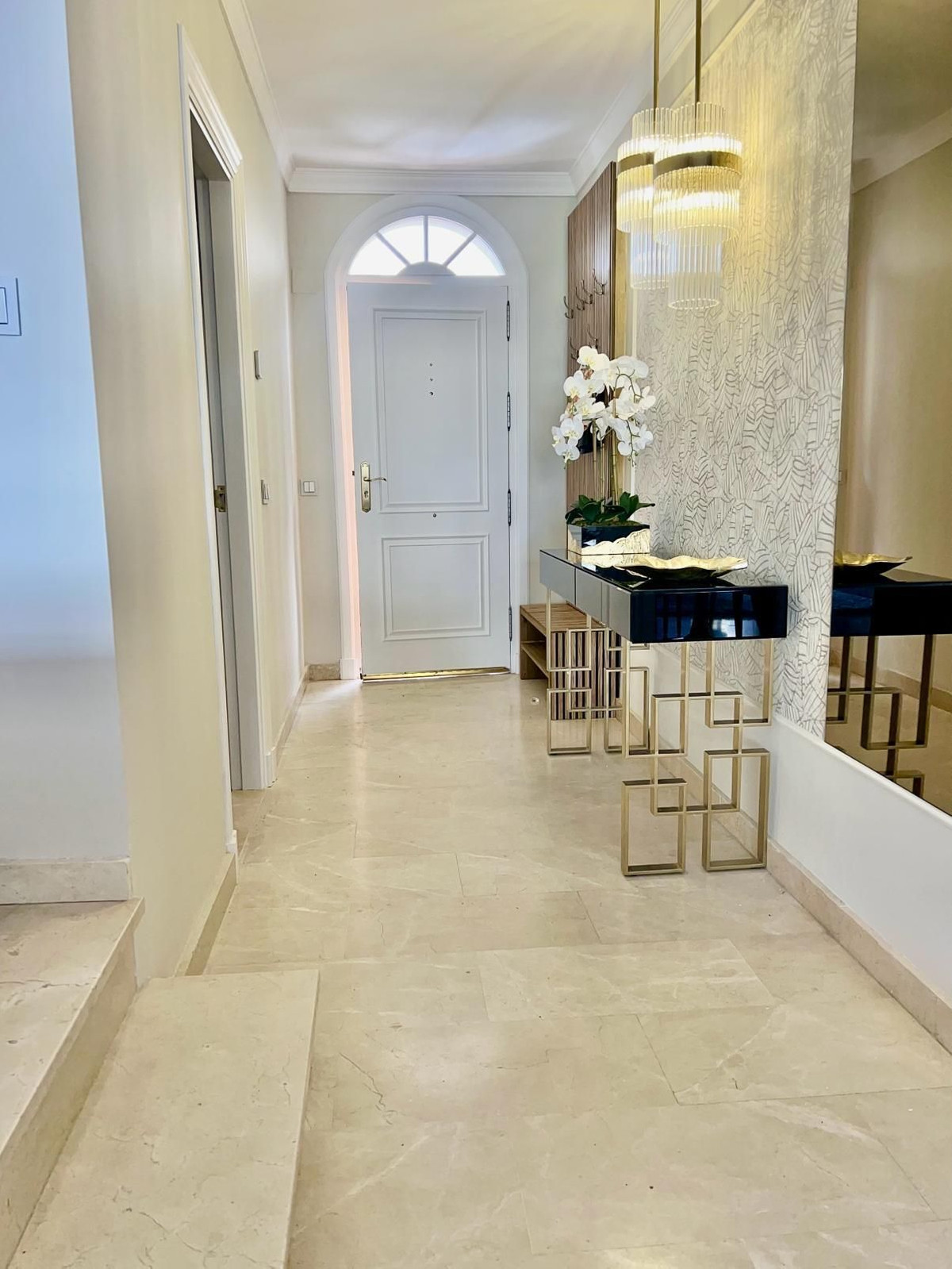 Appartement te koop in Nueva Andalucía | 3 slaapkamers H5357347