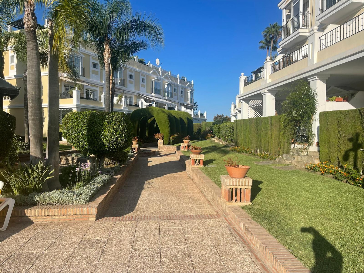 Appartement te koop in Nueva Andalucía | 3 slaapkamers H5357347