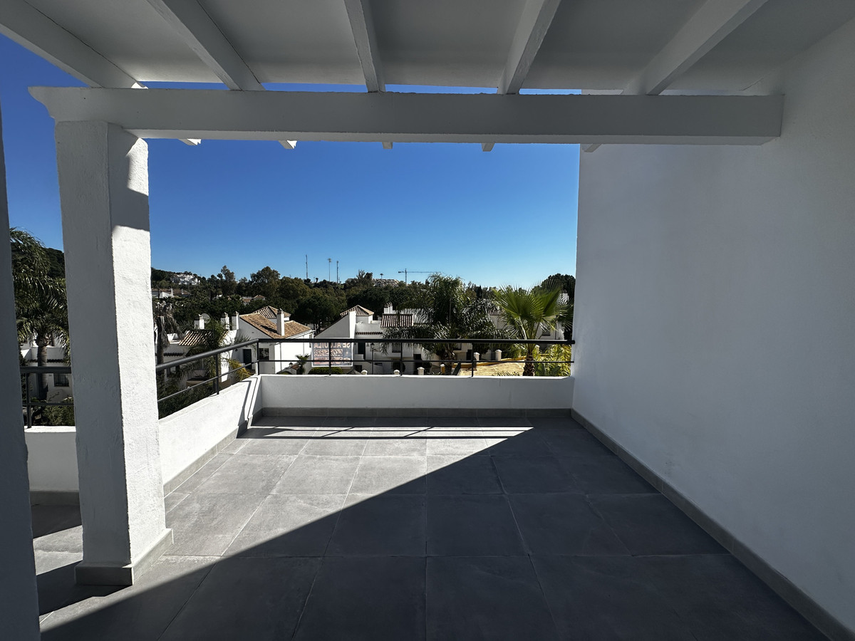 Appartement te koop in Nueva Andalucía | 2 slaapkamers H5358703