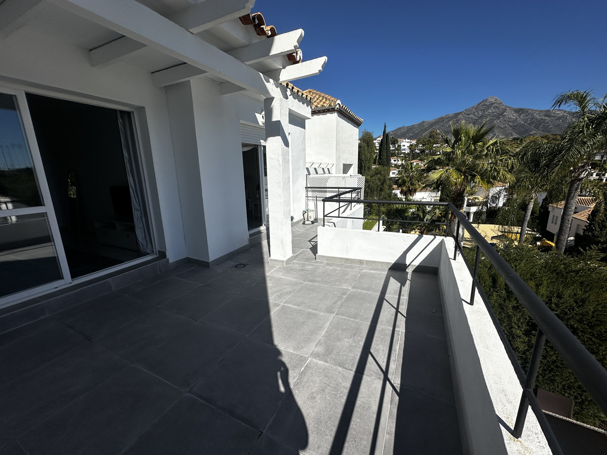 Appartement te koop in Nueva Andalucía | 2 slaapkamers H5358703