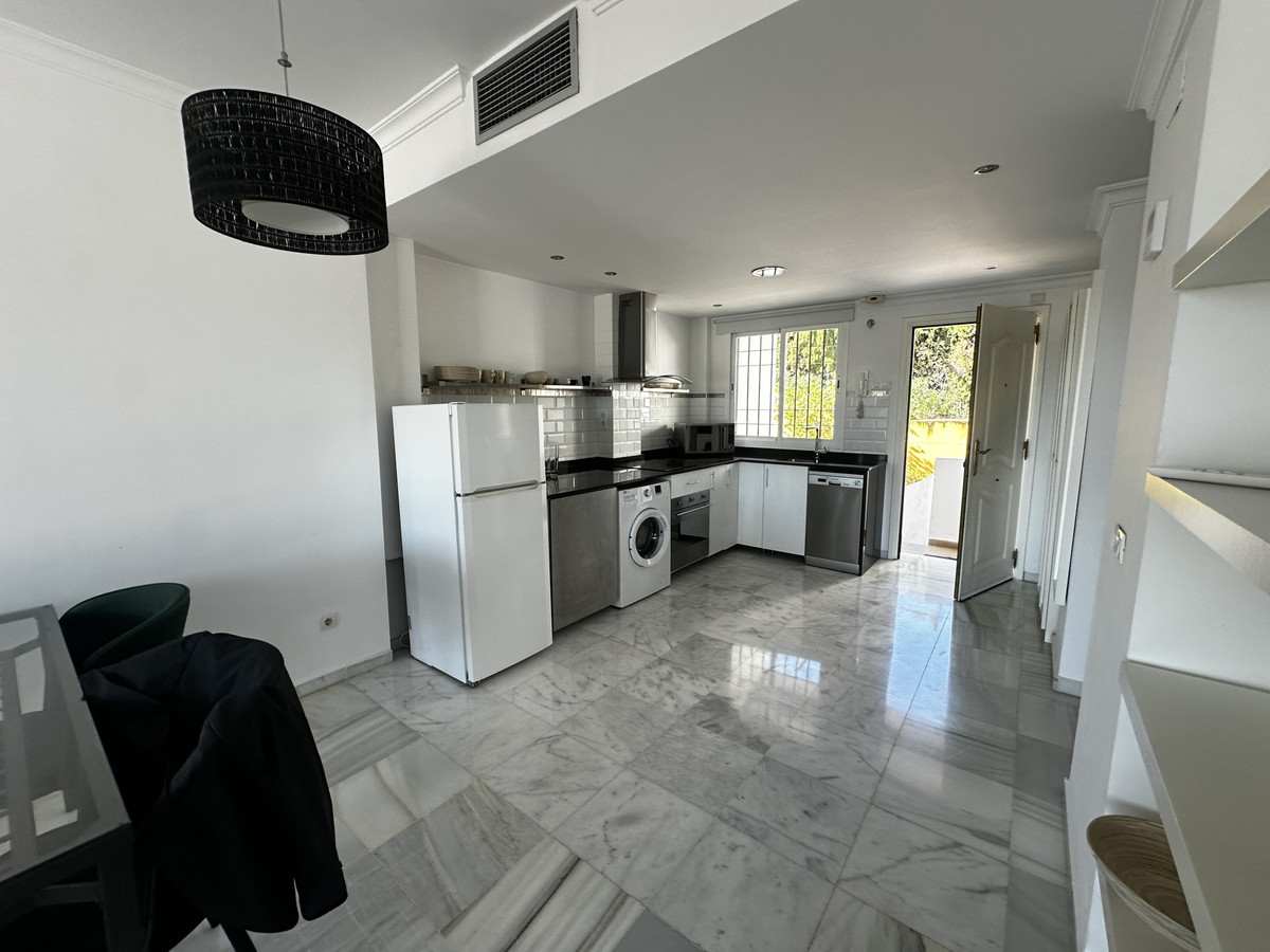 Appartement te koop in Nueva Andalucía | 2 slaapkamers H5358703