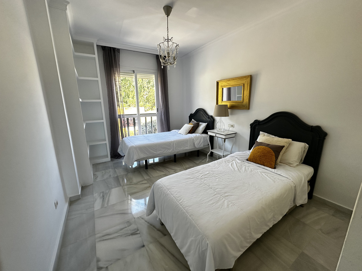 Appartement te koop in Nueva Andalucía | 2 slaapkamers H5358703