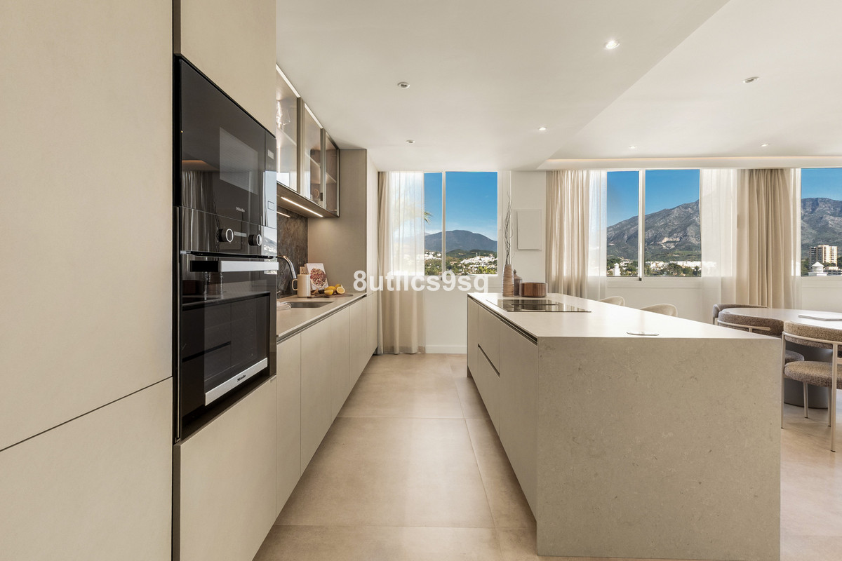 Appartement te koop in Nueva Andalucía | 2 slaapkamers H5360749