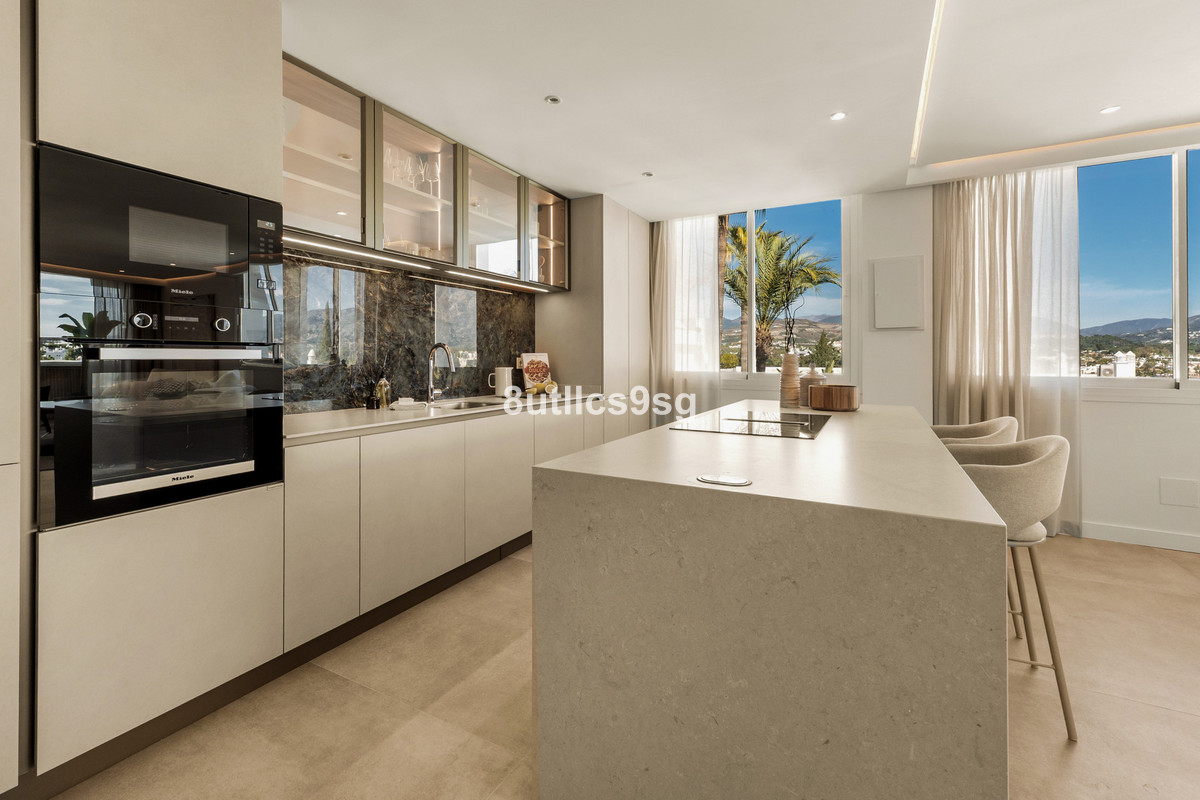 Appartement te koop in Nueva Andalucía | 2 slaapkamers H5360749