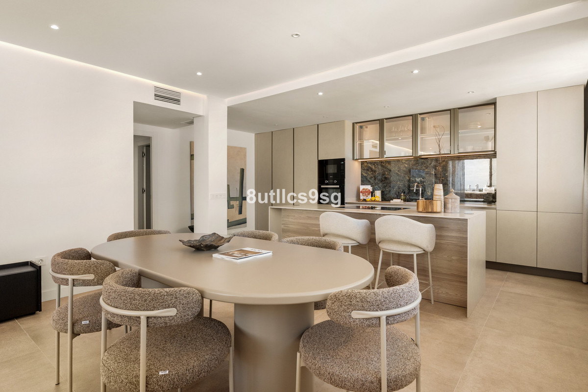 Appartement te koop in Nueva Andalucía | 2 slaapkamers H5360749