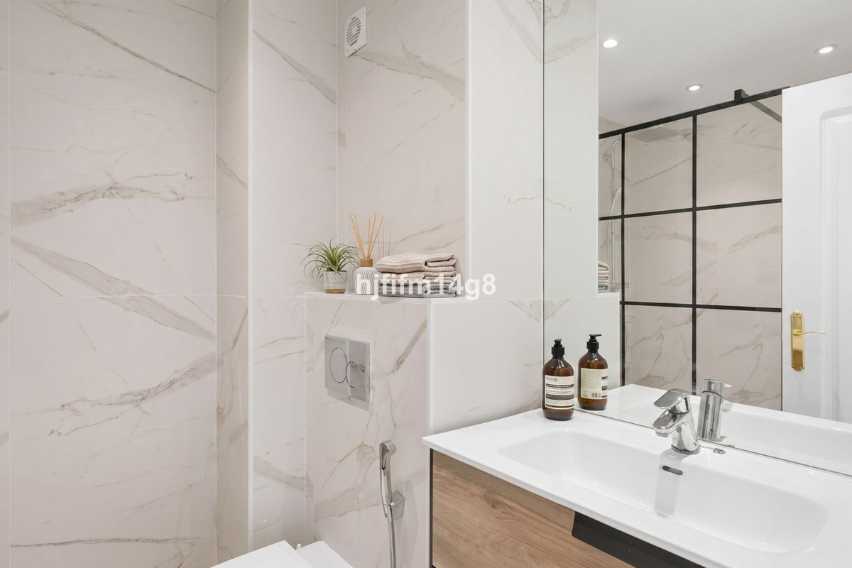 Appartement te koop in Nueva Andalucía | 2 slaapkamers H5360785