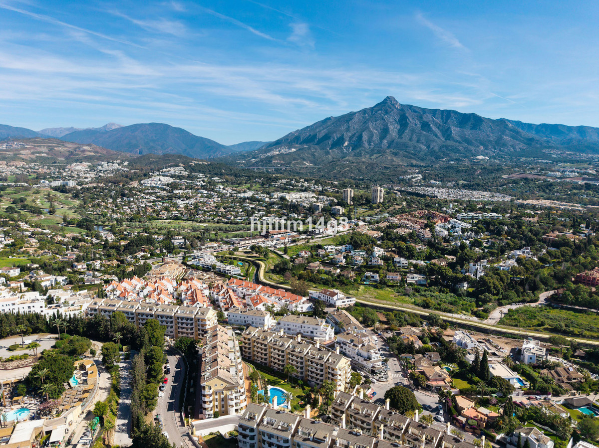 Appartement te koop in Nueva Andalucía | 2 slaapkamers H5360785