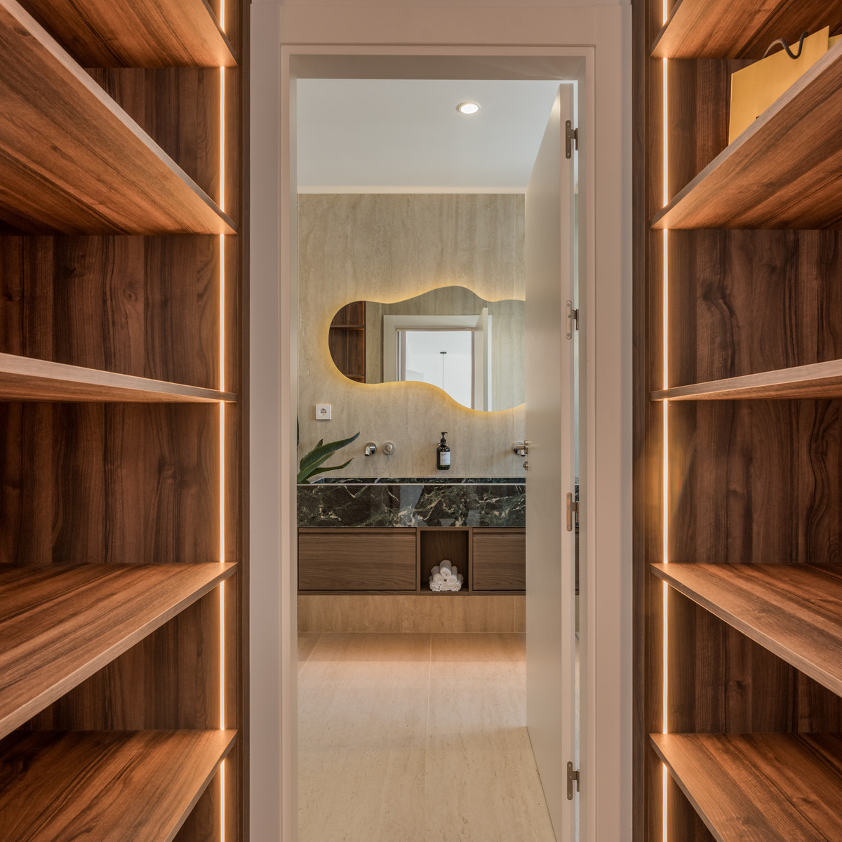 Appartement te koop in Nueva Andalucía | 3 slaapkamers H5362309