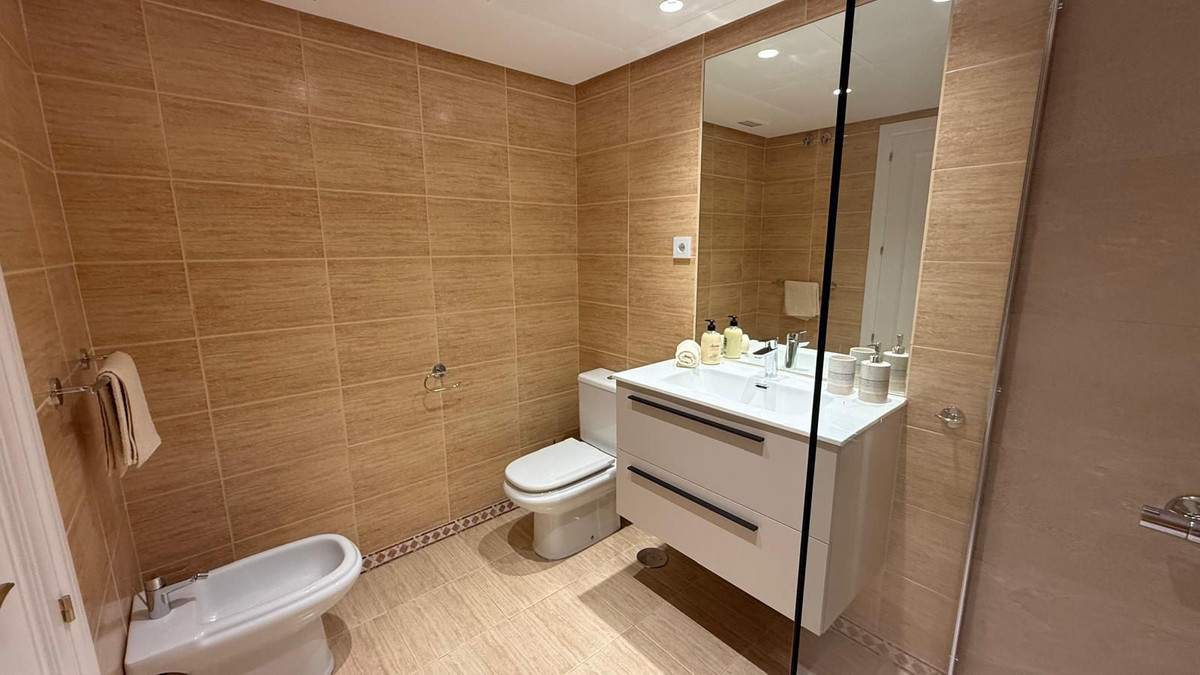 Appartement te koop in Nueva Andalucía | 2 slaapkamers H5362789