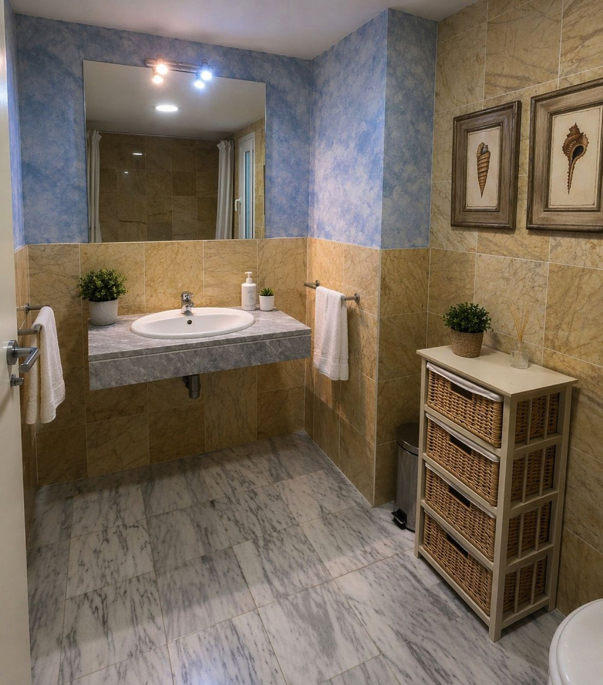 Appartement te koop in Nueva Andalucía | 2 slaapkamers H5364988