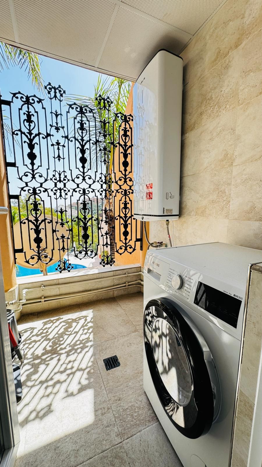 Appartement te koop in Nueva Andalucía | 2 slaapkamers H5365048