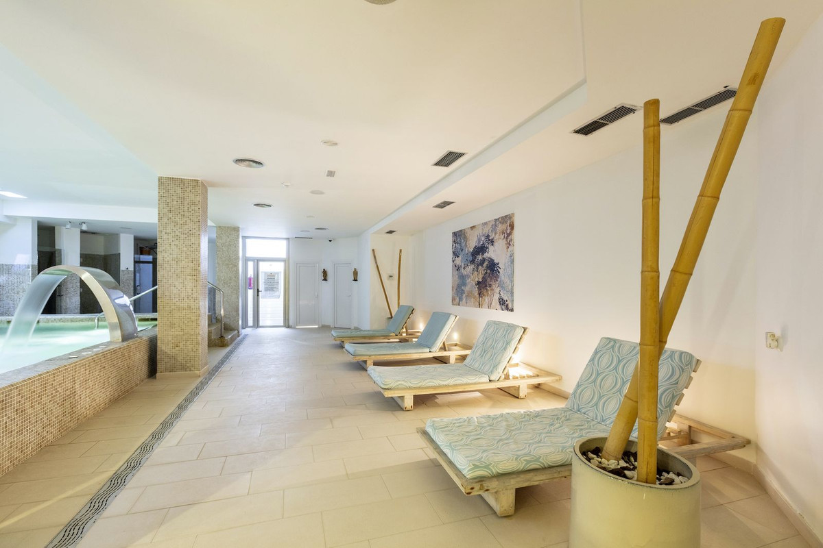 Appartement te koop in Nueva Andalucía | 2 slaapkamers H5365264