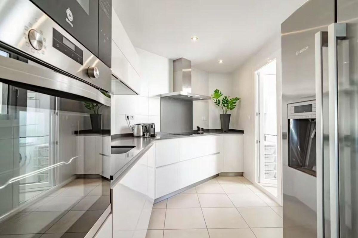 Appartement te koop in Nueva Andalucía | 3 slaapkamers H5365267