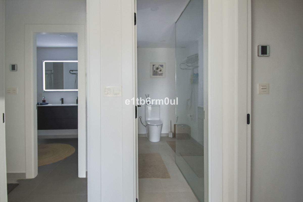 Appartement te koop in Nueva Andalucía | 2 slaapkamers H5365396