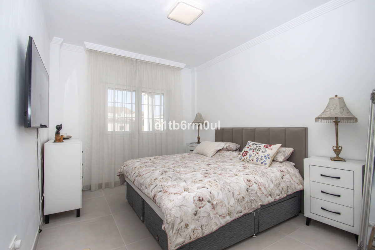Appartement te koop in Nueva Andalucía | 2 slaapkamers H5365396