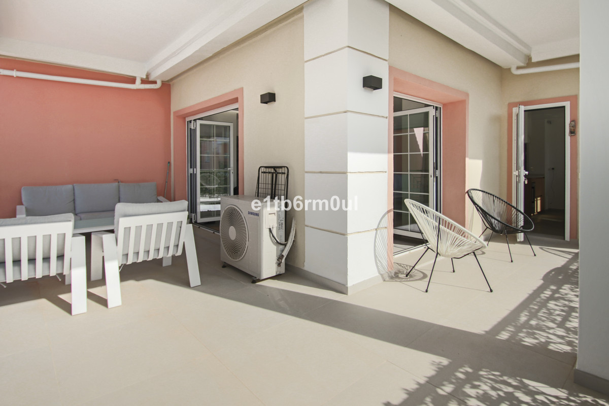 Appartement te koop in Nueva Andalucía | 2 slaapkamers H5365396