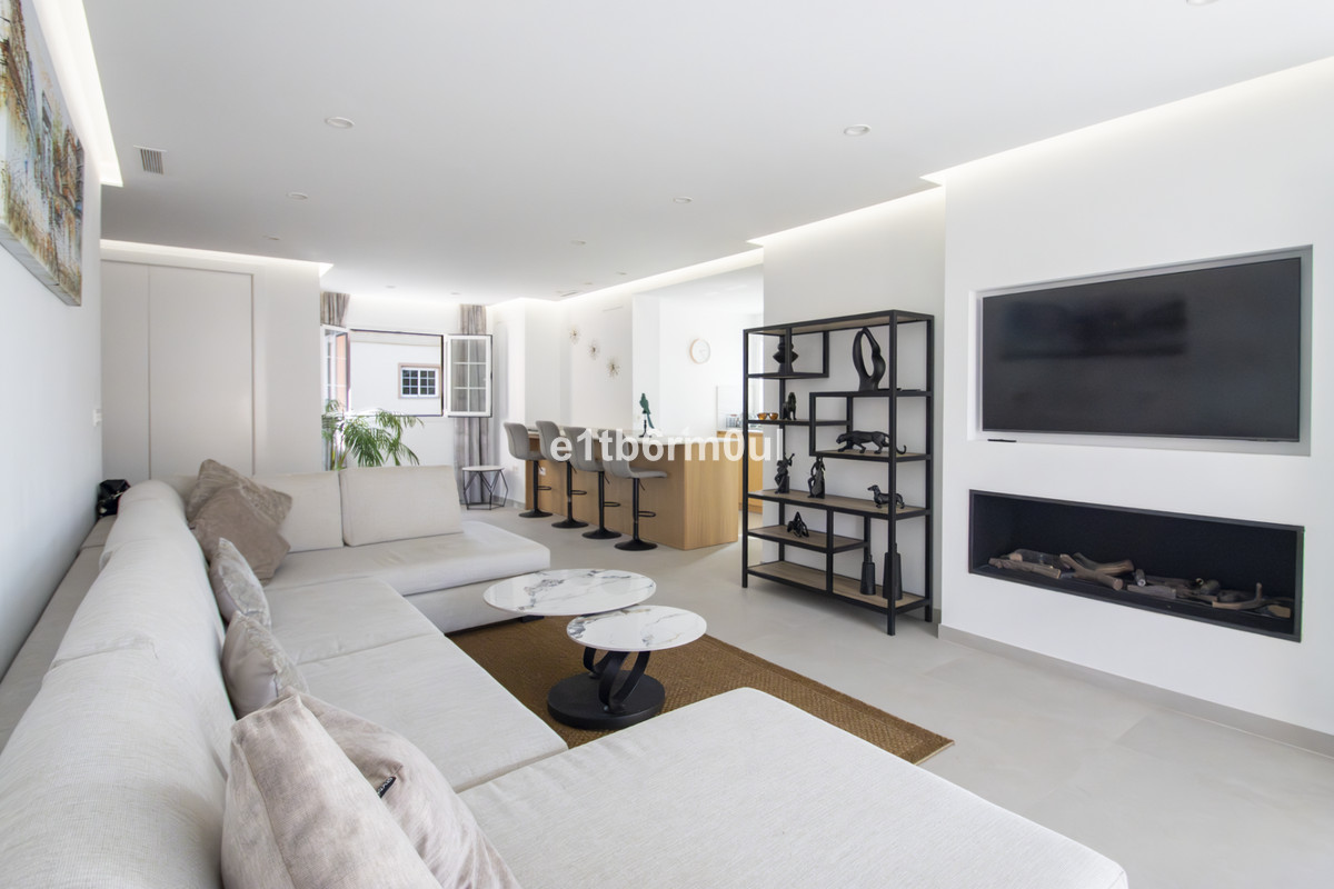 Appartement te koop in Nueva Andalucía | 2 slaapkamers H5365396