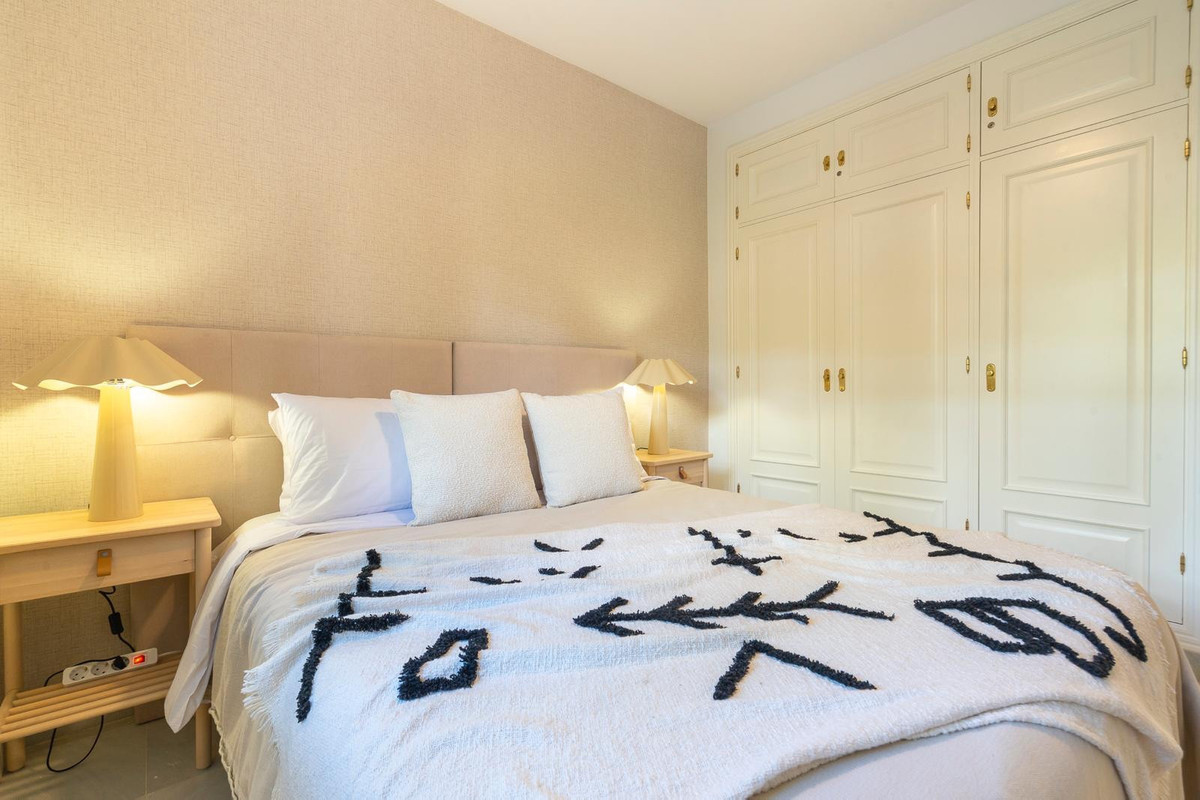 Appartement te koop in Nueva Andalucía | 2 slaapkamers H5365444