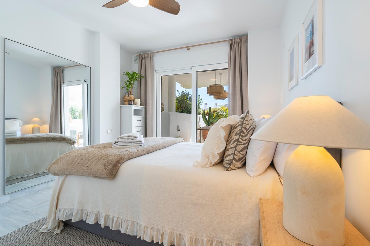 Appartement te koop in Nueva Andalucía | 2 slaapkamers H5365444