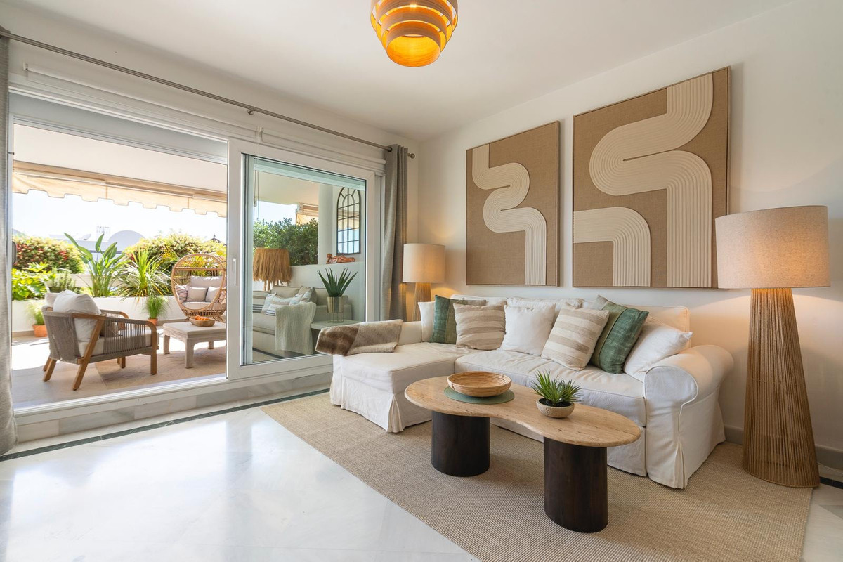 Appartement te koop in Nueva Andalucía | 2 slaapkamers H5365444