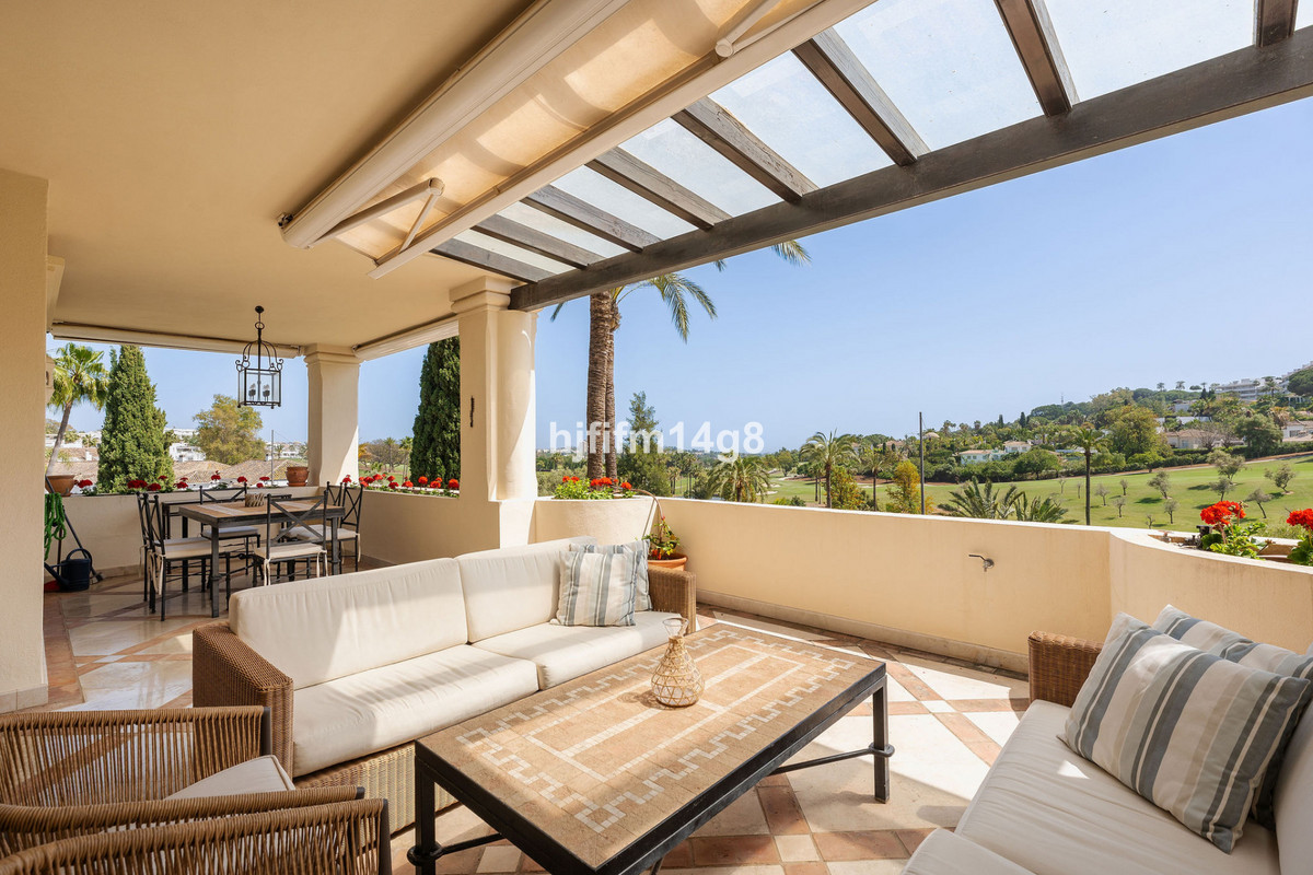 Appartement te koop in Nueva Andalucía | 3 slaapkamers H5366293