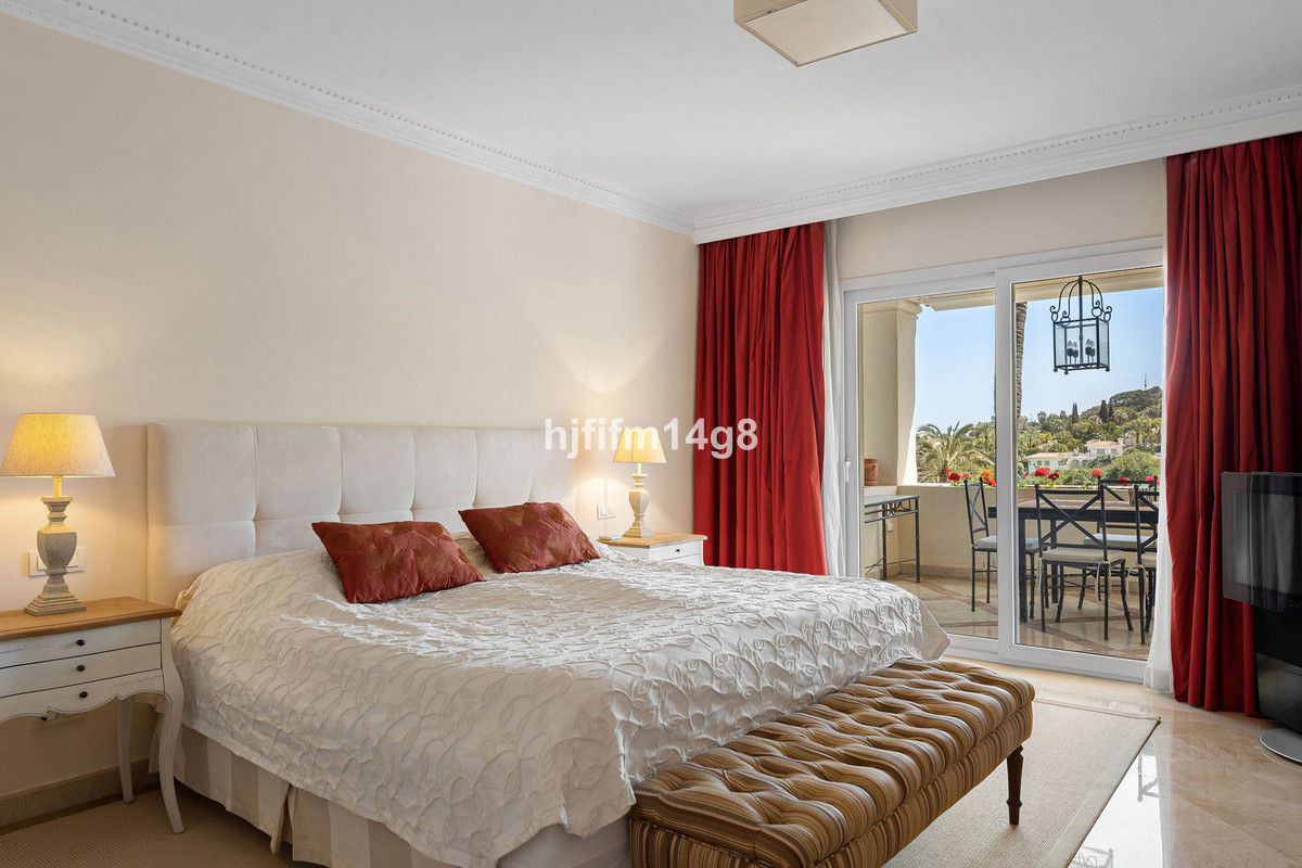 Appartement te koop in Nueva Andalucía | 3 slaapkamers H5366293