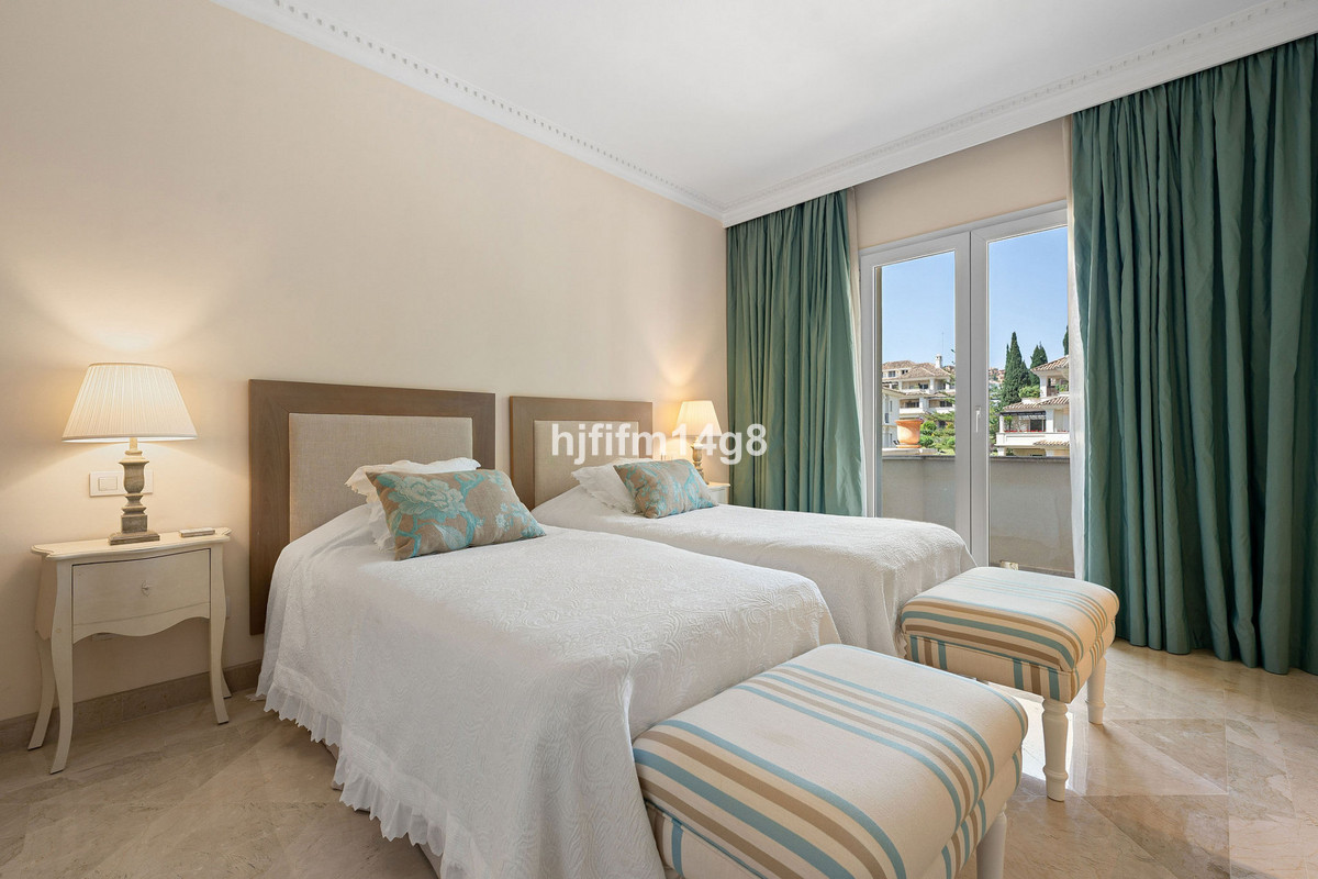 Appartement te koop in Nueva Andalucía | 3 slaapkamers H5366293