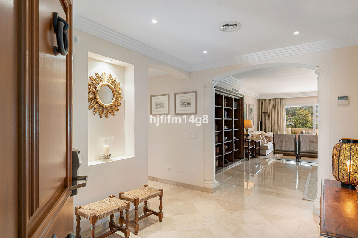 Appartement te koop in Nueva Andalucía | 3 slaapkamers H5366293