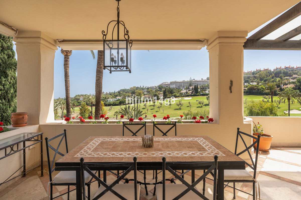 Appartement te koop in Nueva Andalucía | 3 slaapkamers H5366293