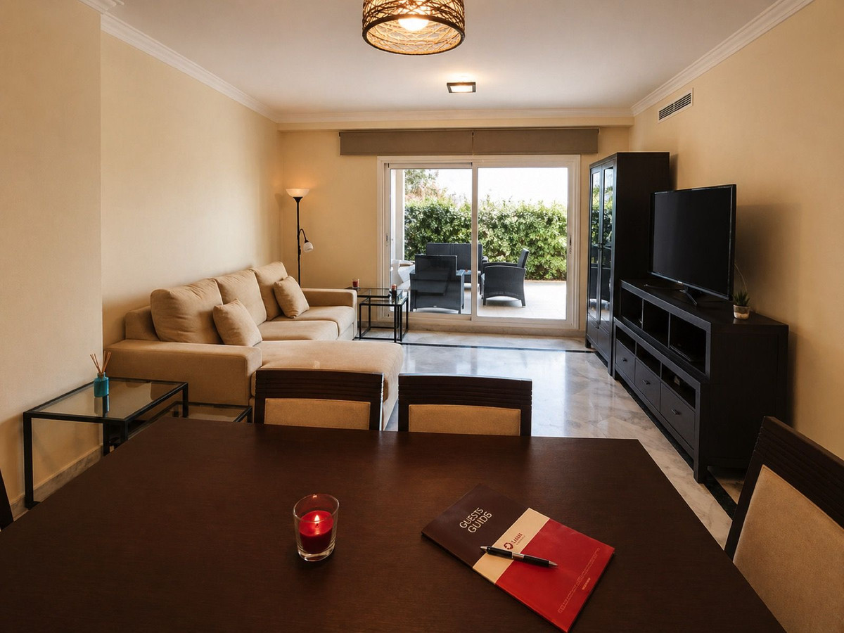 Appartement te koop in Nueva Andalucía | 2 slaapkamers H5366623