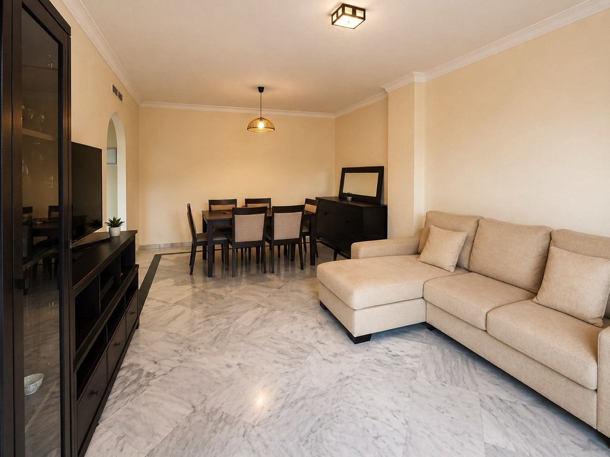 Appartement te koop in Nueva Andalucía | 2 slaapkamers H5366623