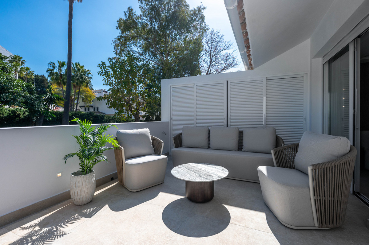 Appartement te koop in Nueva Andalucía | 3 slaapkamers H5369425