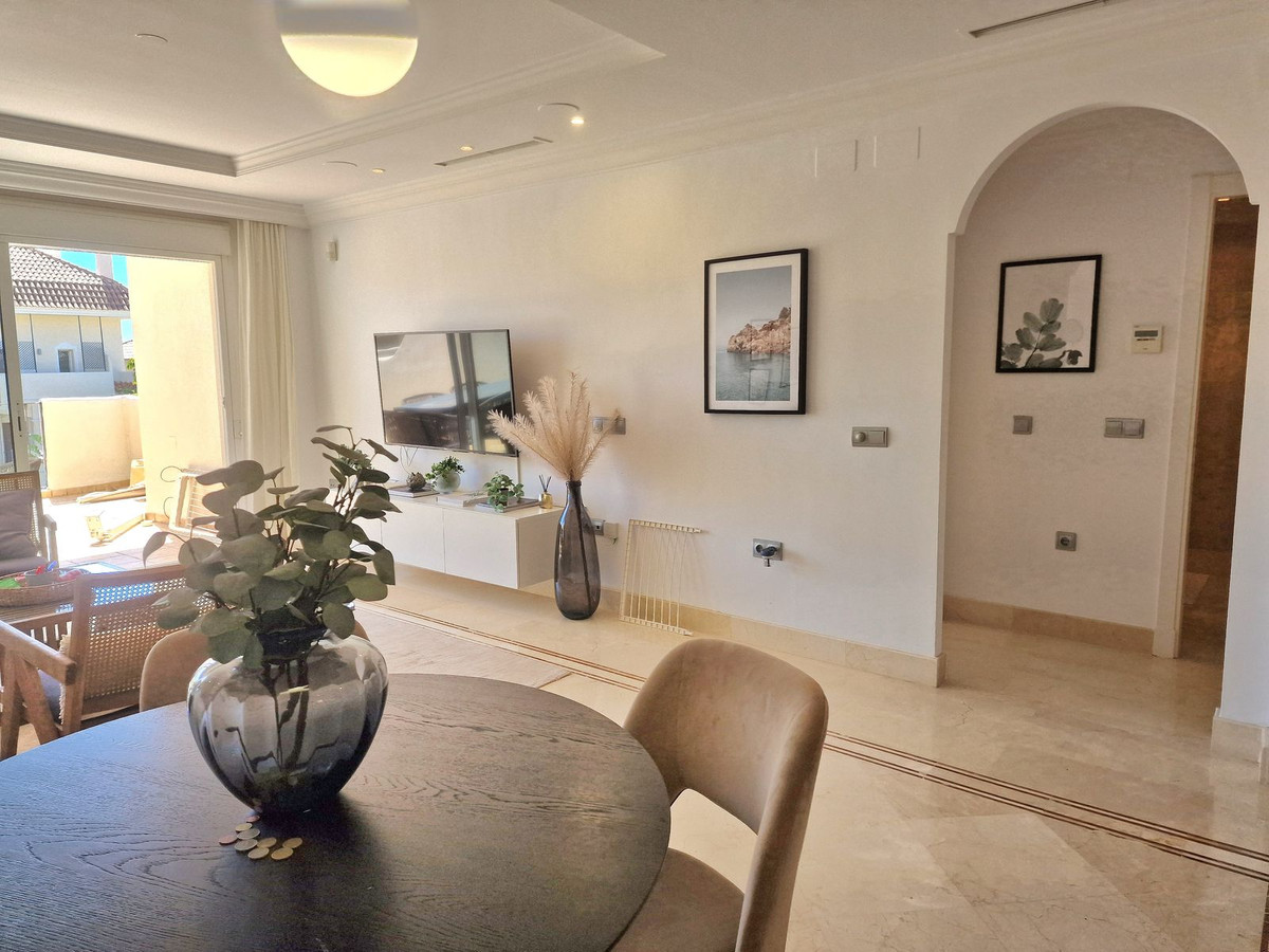 Appartement te koop in Nueva Andalucía | 2 slaapkamers H5370913