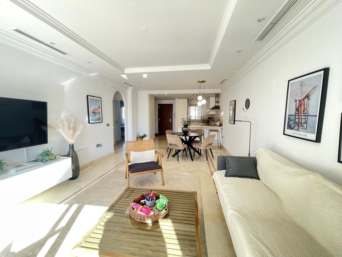 Appartement te koop in Nueva Andalucía | 2 slaapkamers H5370913