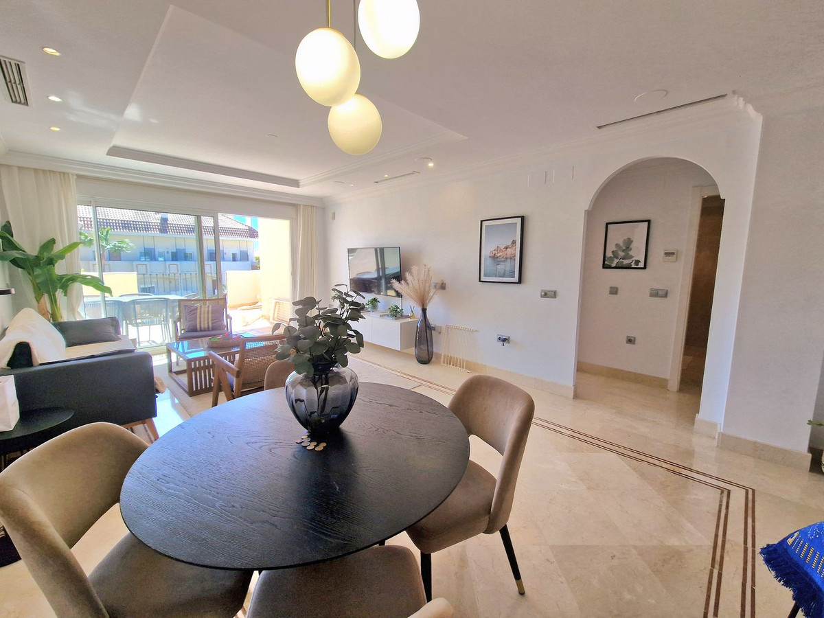 Appartement te koop in Nueva Andalucía | 2 slaapkamers H5370913