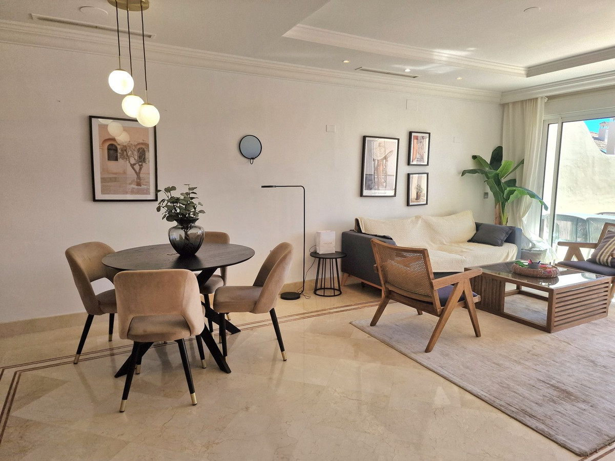 Appartement te koop in Nueva Andalucía | 2 slaapkamers H5370913