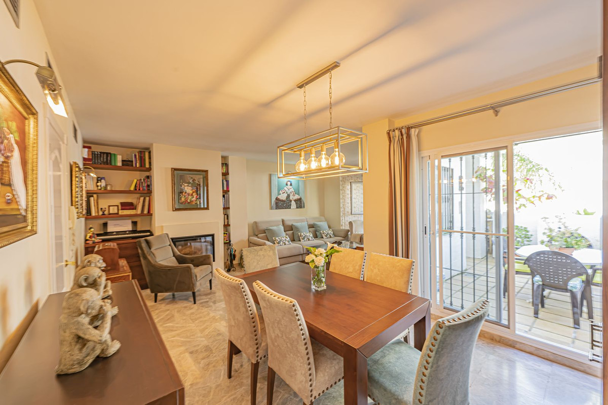 Appartement te koop in Nueva Andalucía | 3 slaapkamers H5371738