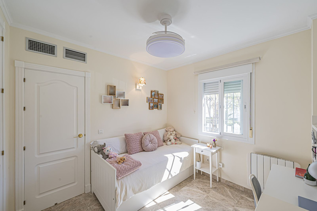 Appartement te koop in Nueva Andalucía | 3 slaapkamers H5371738