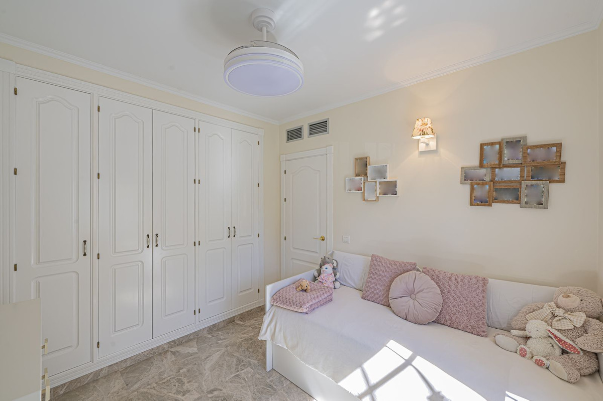 Appartement te koop in Nueva Andalucía | 3 slaapkamers H5371738