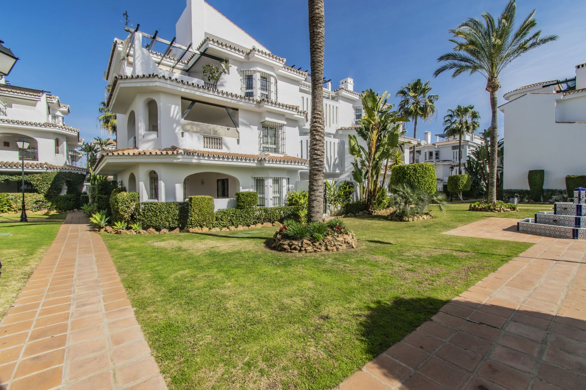 Appartement te koop in Nueva Andalucía | 3 slaapkamers H5371738