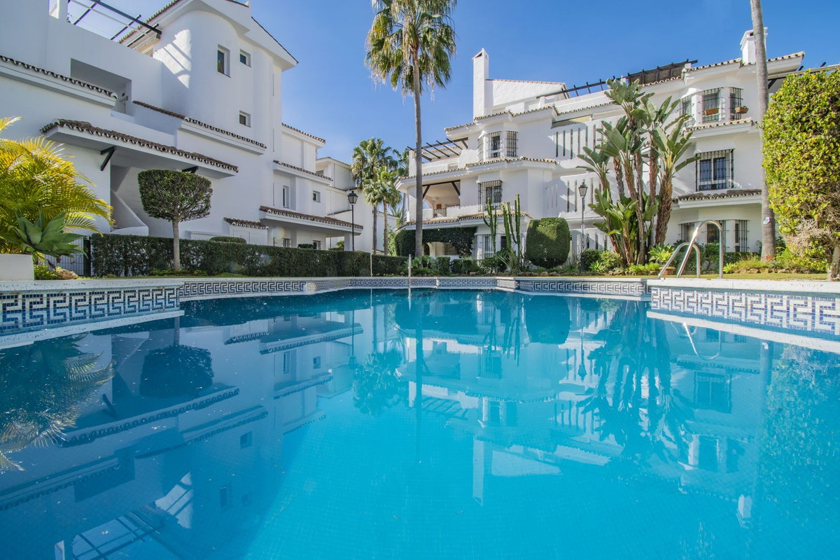 Appartement te koop in Nueva Andalucía | 3 slaapkamers H5371738