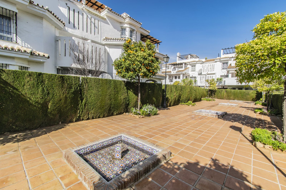 Appartement te koop in Nueva Andalucía | 3 slaapkamers H5371738