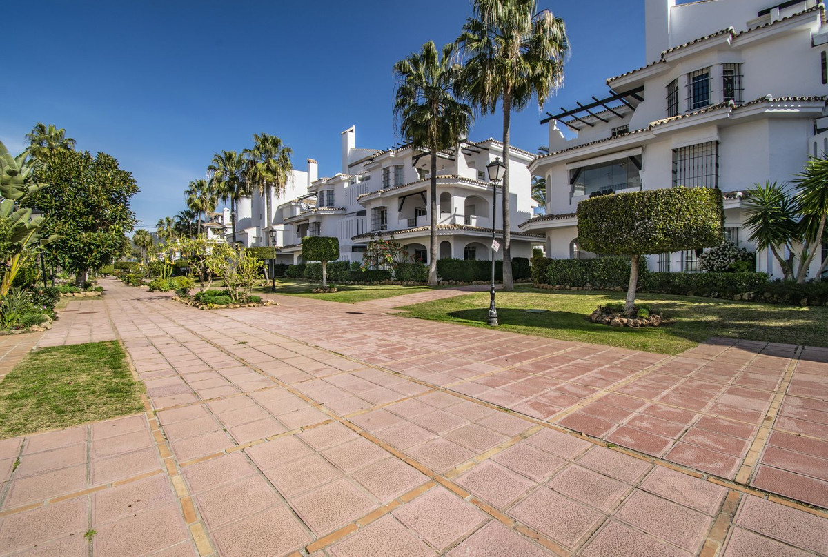 Appartement te koop in Nueva Andalucía | 3 slaapkamers H5371738
