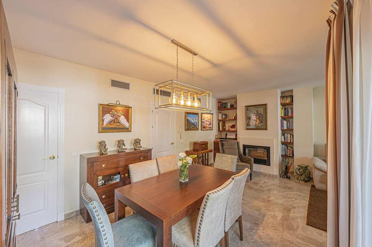 Appartement te koop in Nueva Andalucía | 3 slaapkamers H5371738