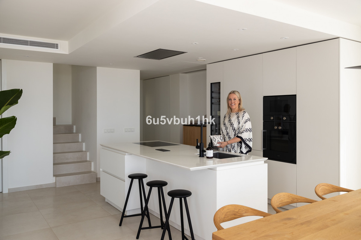 Appartement te koop in Nueva Andalucía | 3 slaapkamers H5372572