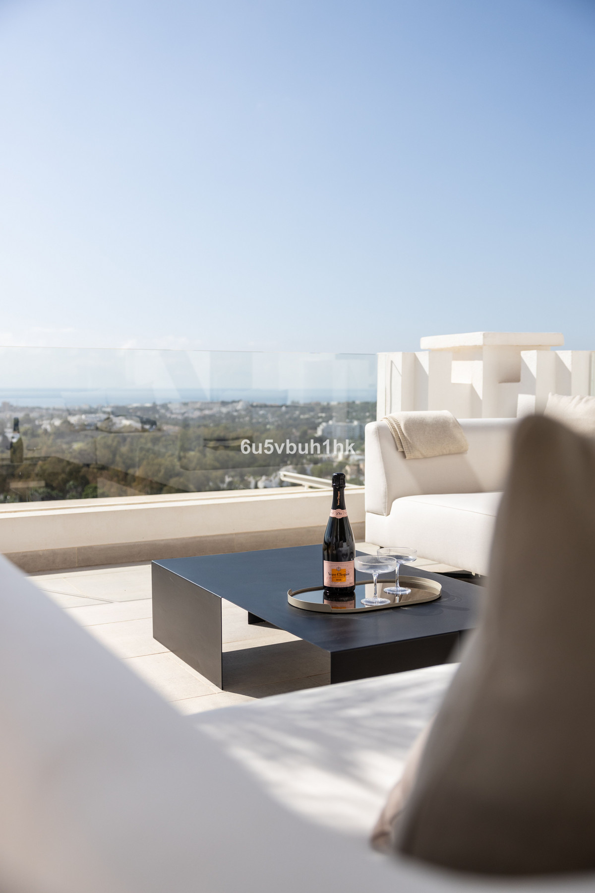 Appartement te koop in Nueva Andalucía | 3 slaapkamers H5372572