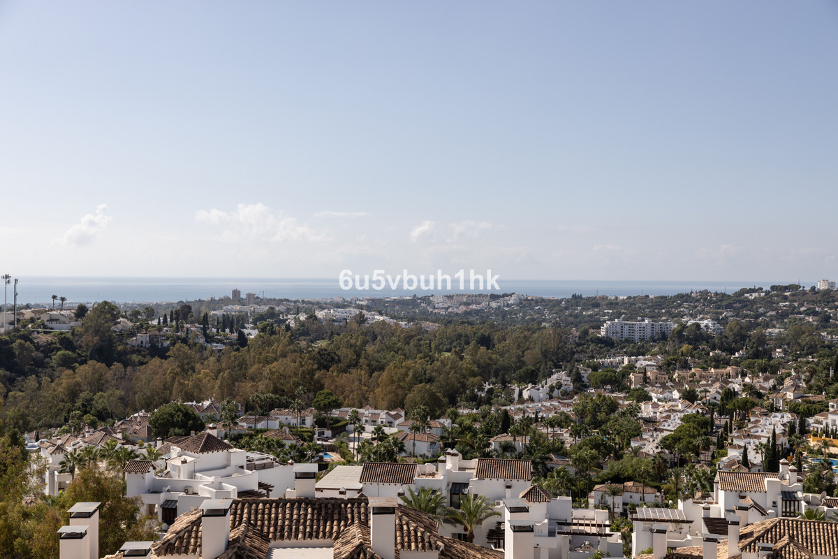 Appartement te koop in Nueva Andalucía | 3 slaapkamers H5372572