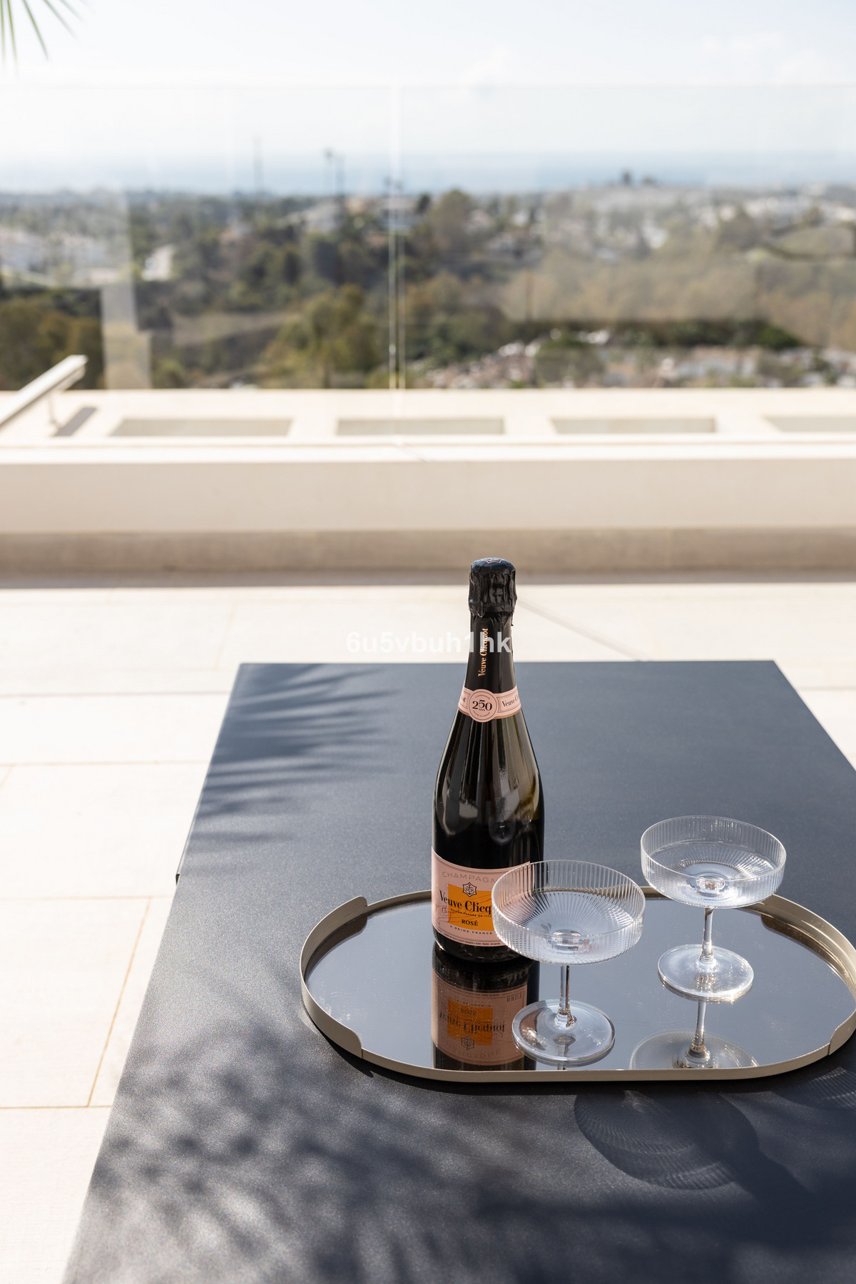Appartement te koop in Nueva Andalucía | 3 slaapkamers H5372572