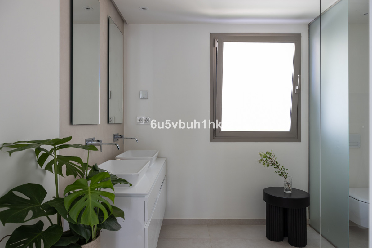 Appartement te koop in Nueva Andalucía | 3 slaapkamers H5372572