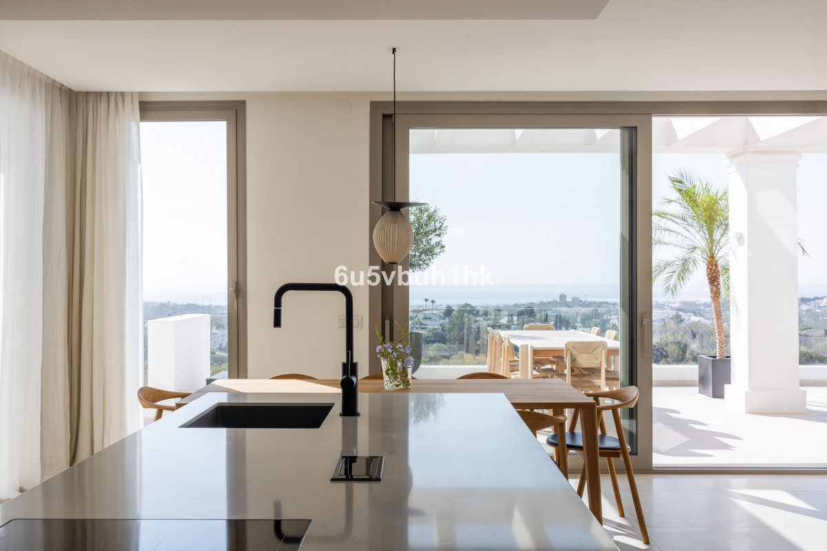 Appartement te koop in Nueva Andalucía | 3 slaapkamers H5372572